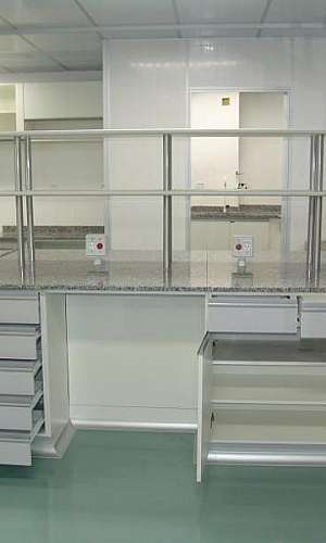 Mobiliário para laboratório de química